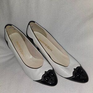 Vintage White with Black Oxford Cap Toe Heels/Pumps The 9-2-5 Collection Sz 7.5